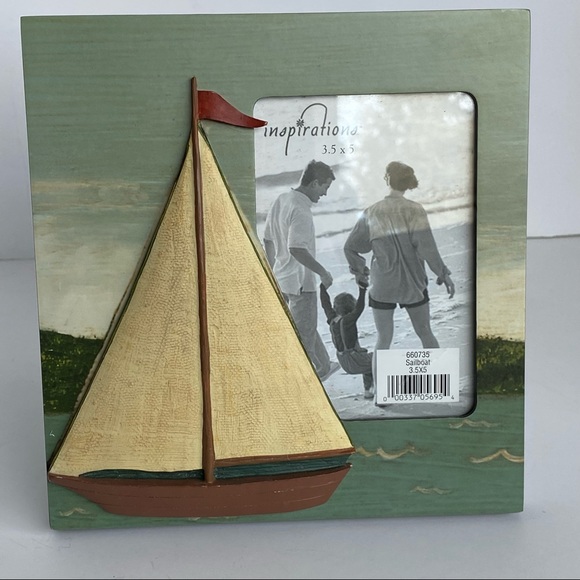 Sailboat frame outside 7" X 6.5" for a 3.5" X 5 photo free standing nautical - Picture 9 of 10